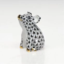 Herend Little Piggy Sitting -Collectibles Sales Store unnamed file 2345