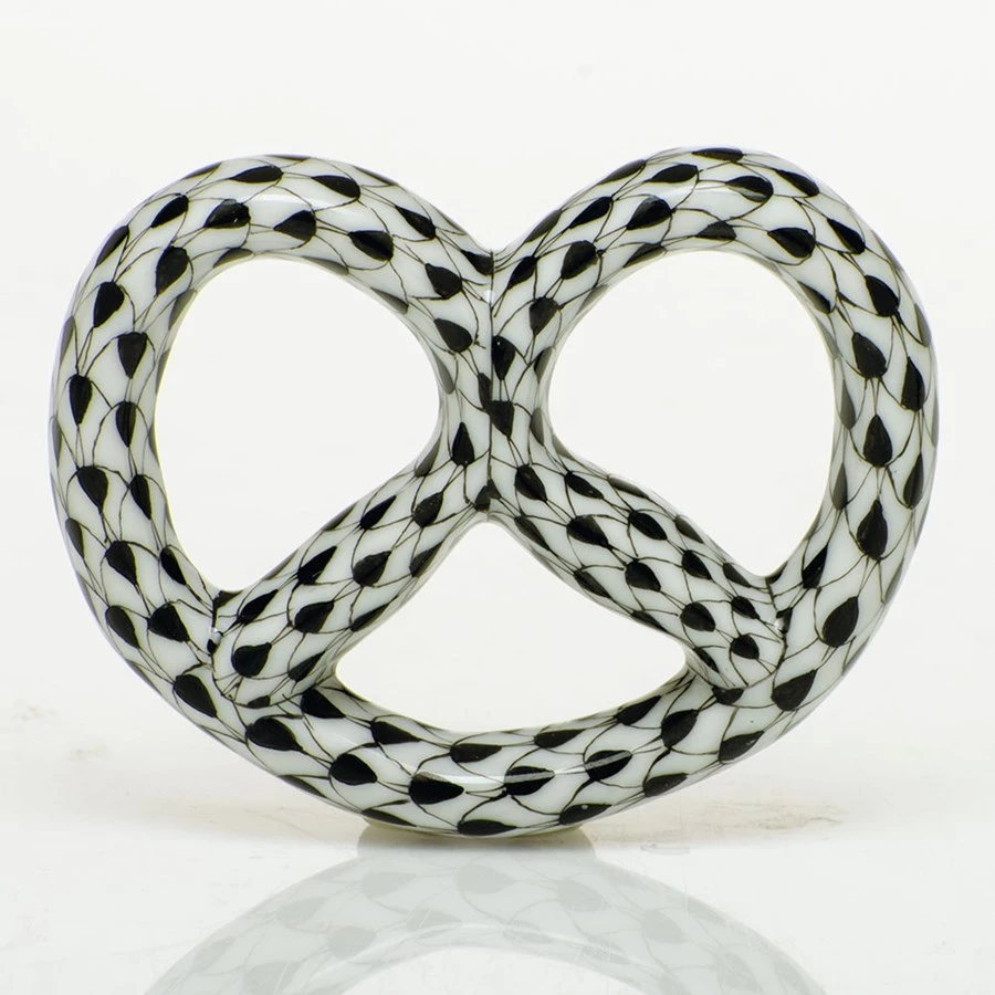 Herend Pretzel 7 Herend Pretzel - Image 5
