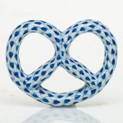 Herend Pretzel 19 Herend Pretzel -Collectibles Sales Store unnamed file 2815