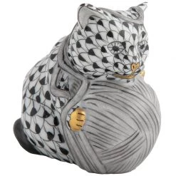 Herend Playful Kitten With Yarn -Collectibles Sales Store unnamed file 2948