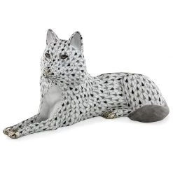 Herend Reserve Lying Wolf