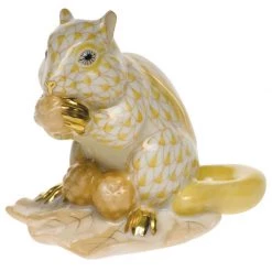 Herend Chipmunk With Berries -Collectibles Sales Store unnamed file 3729