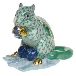 Herend Chipmunk With Berries -Collectibles Sales Store unnamed file 3730